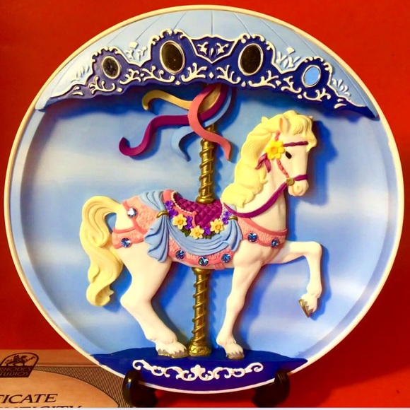 RHODES STUDIOS FIRST ISSUE IN THE MUSICAL CAROUSEL TREASURES COLECTION - Picture 2 of 16